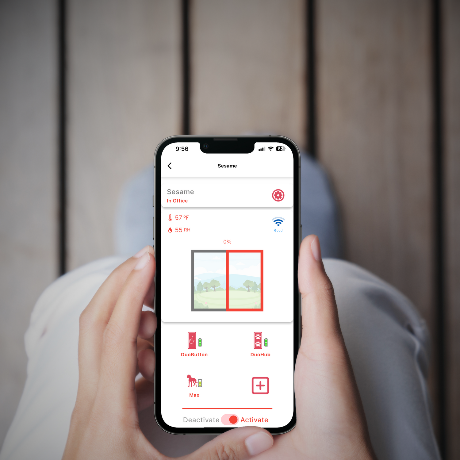 Control your SmartSlydr door automatically with up to 4 devices: PetPass, DuoButton, or DuoHub.